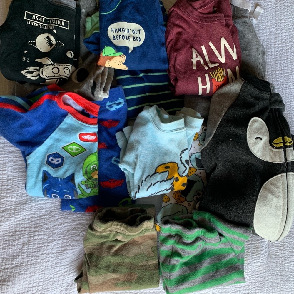 6 sets of 18m pajamas Carter’s and others